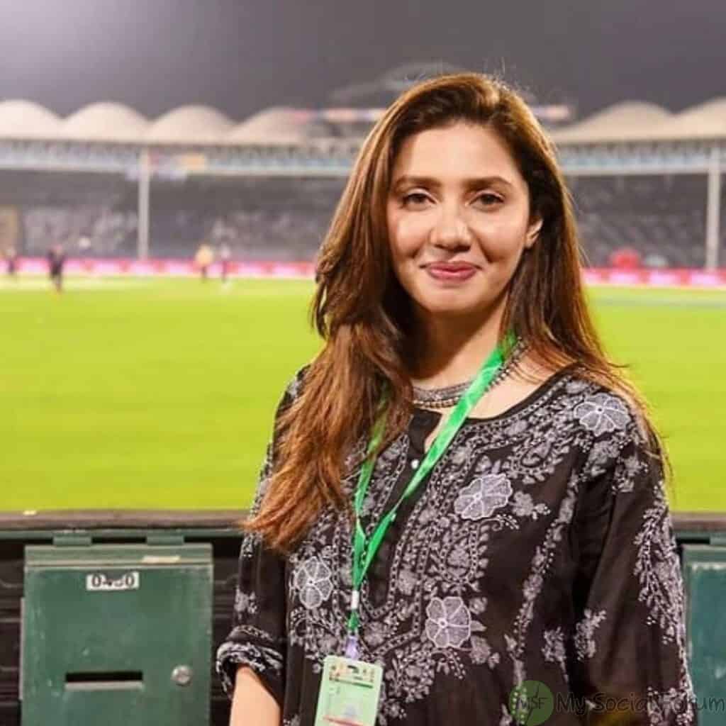 Celebrities at PSL6