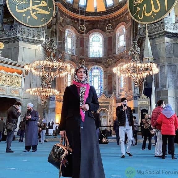 Reema Khan in istanbul